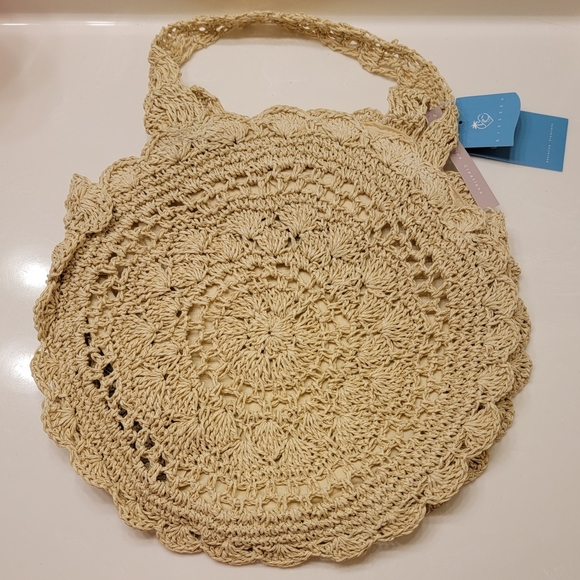 NWT Stylish Round Beach Bag. - Picture 9 of 9